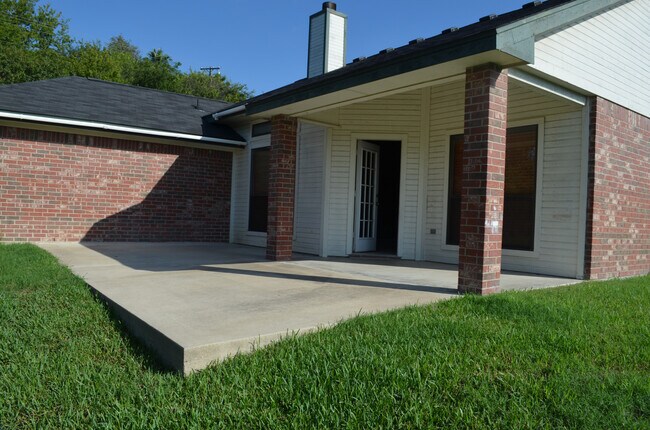 Building Photo - 3BR 2BA is located in a quiet Harker Heigh...