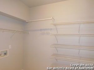 Building Photo - 9231 Foxgrove Way