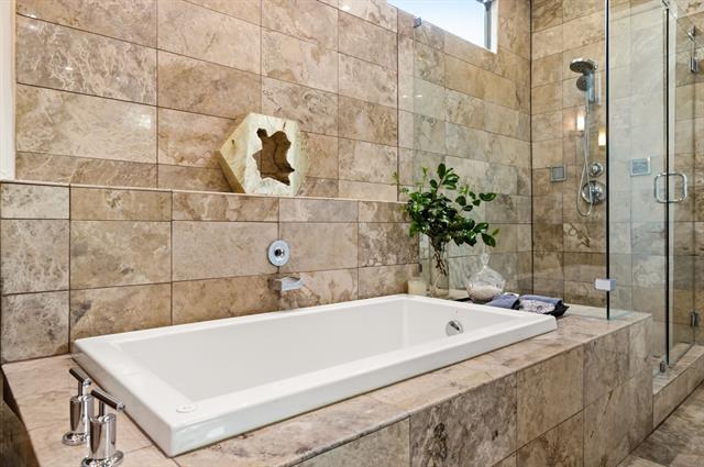 Building Photo - 4025 Hawthorne Ave