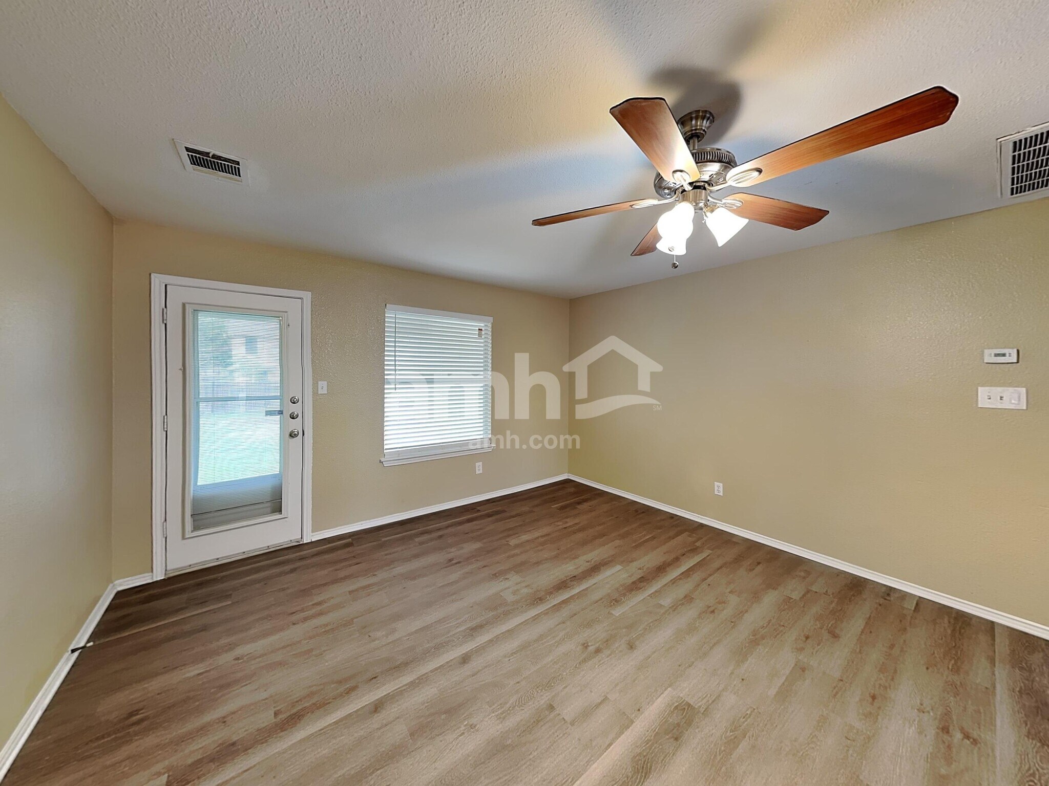 Building Photo - 1237 Vincent Pl