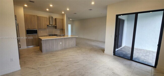 Building Photo - 8314 SW 120th Ter