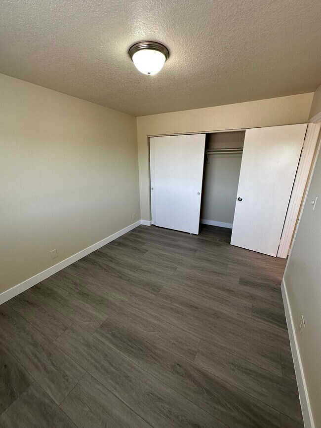 BEDROOM - 114 Olive St