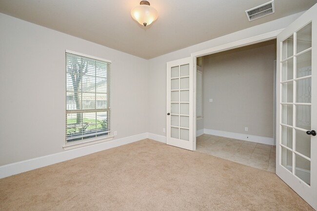 Building Photo - 30154 Southern Sky Dr