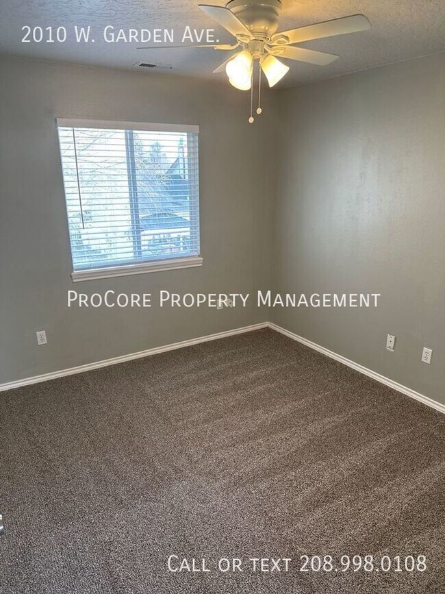 Building Photo - $2195/Month: Spacious 4-Bed, 2.5-Bath Home with 3-Car Garage on Expansive Lot
