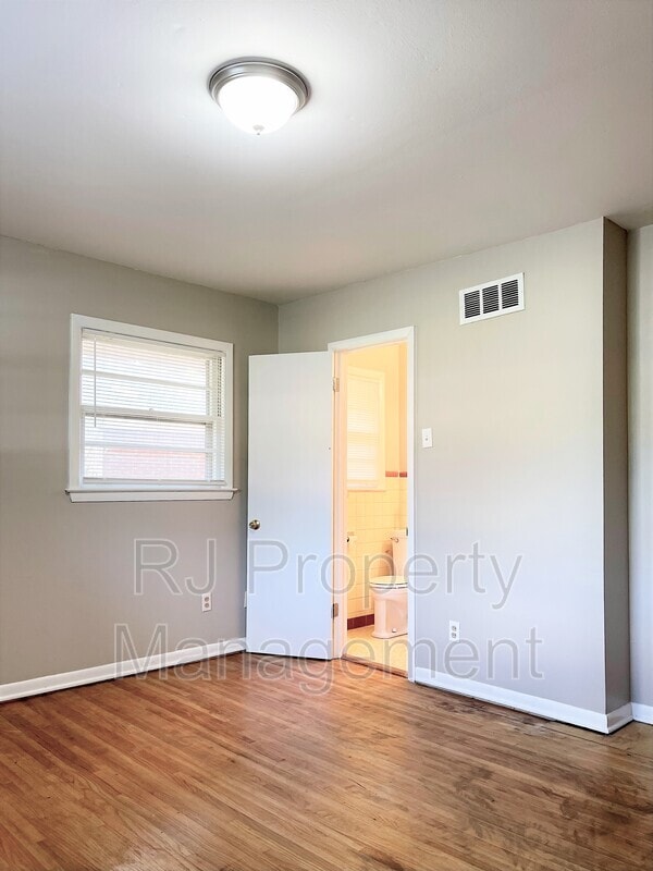 Building Photo - 1711 Goodhaven Dr