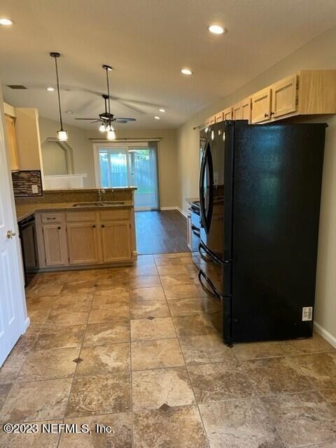 Building Photo - 1350 Portside Dr