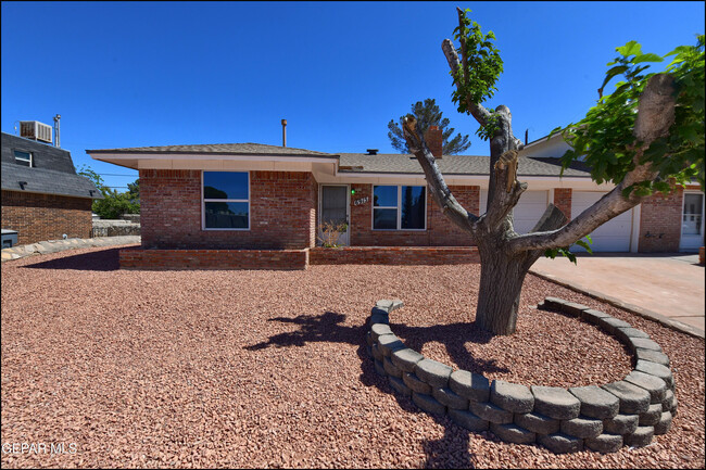 Building Photo - 6915 Pamlico Dr