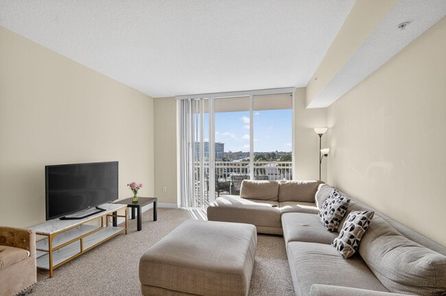 Building Photo - 350 N Federal Hwy