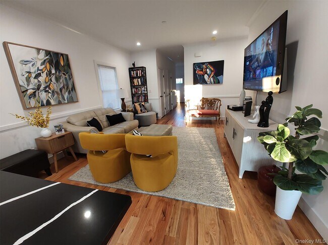 Building Photo - 111 Park Ave