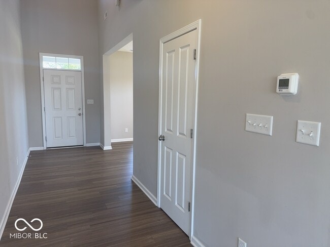 Building Photo - 1405 Sunbrook Ct