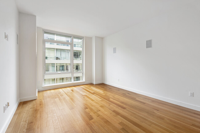 Interior Photo - 101 Bedford
