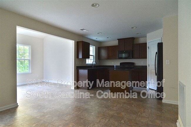 Building Photo - 151 Luna Trail