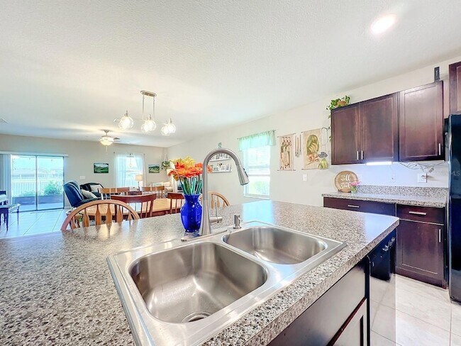 Building Photo - 11116 Sage Canyon Dr.
