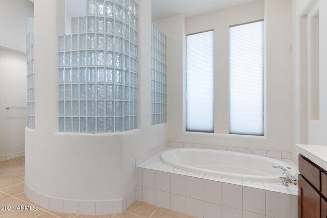 Building Photo - 22463 N 54th St