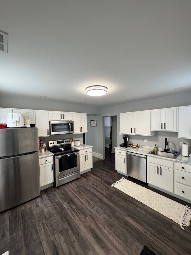 Primary Photo - 621 Griffin St