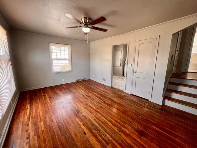 Primary Photo - House