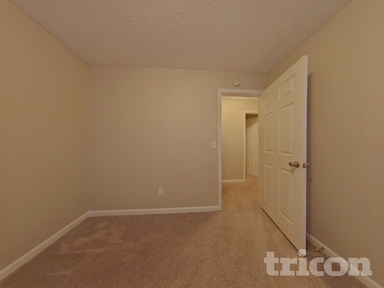 Building Photo - 119 Ashford Dr