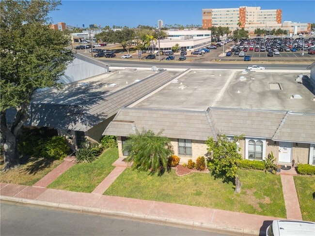 Building Photo - 45 Toronto Ave