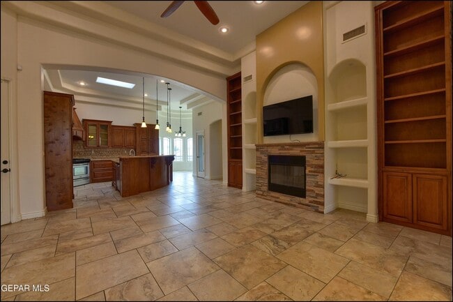 Building Photo - 6304 Franklin Trail Drive