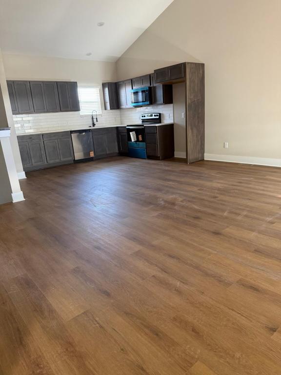 Building Photo - 9418 E Chris St