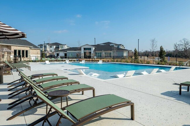 Building Photo - 445 Elevon Pkwy