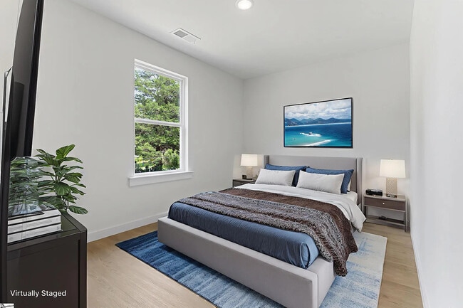 Building Photo - 18 Catawba Ave