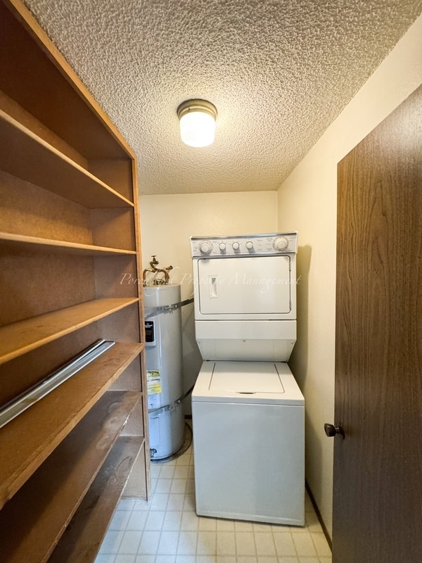 Building Photo - 403 La Villa Dr