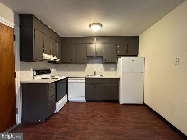 Building Photo - 23 Orchard Hills Dr