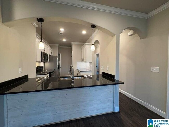 Building Photo - 4401 Lennox Pl