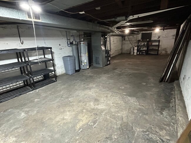 Building Photo - 963 Woodruff Pl W Dr