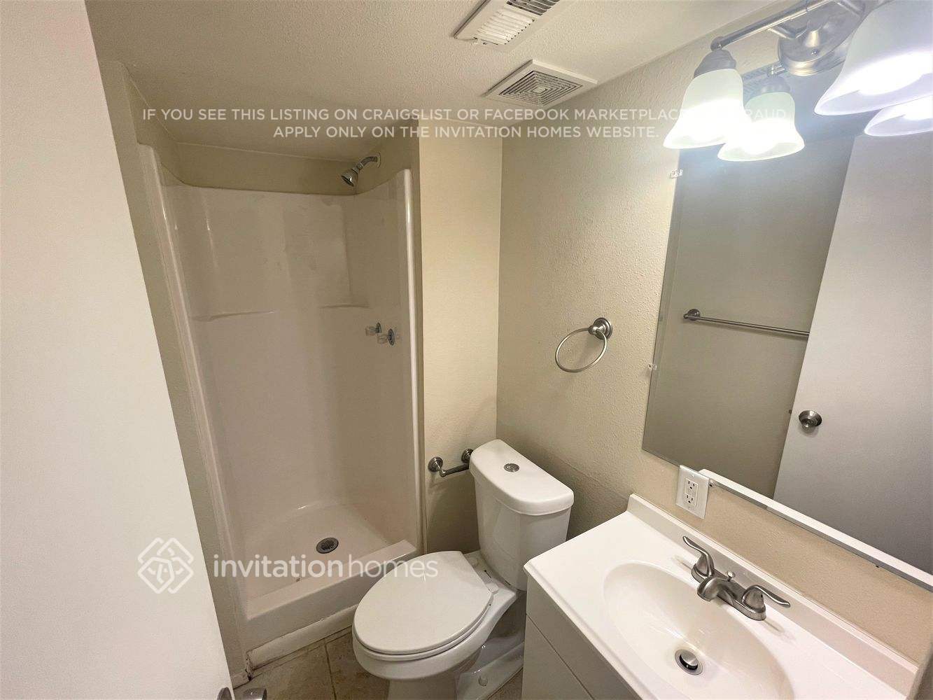 Building Photo - 19192 E Chaffee Pl