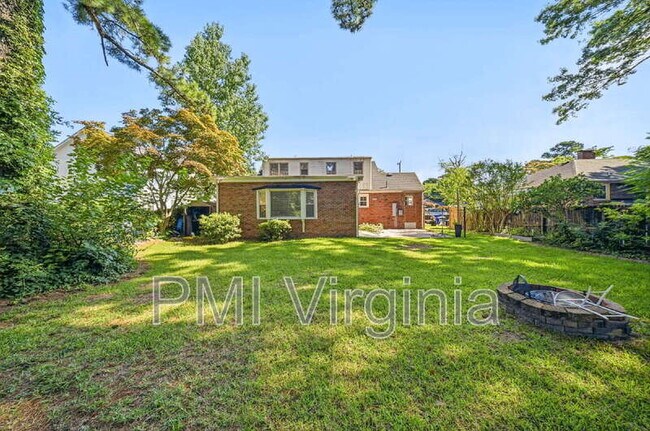 Building Photo - 1641 E Bayview Blvd