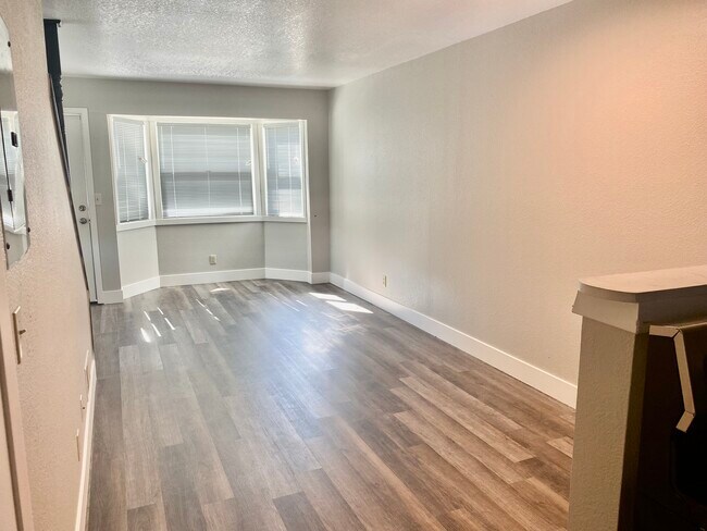 Living Room areas - 922 Plumas St
