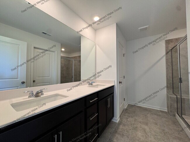 Building Photo - 254 Snowfield