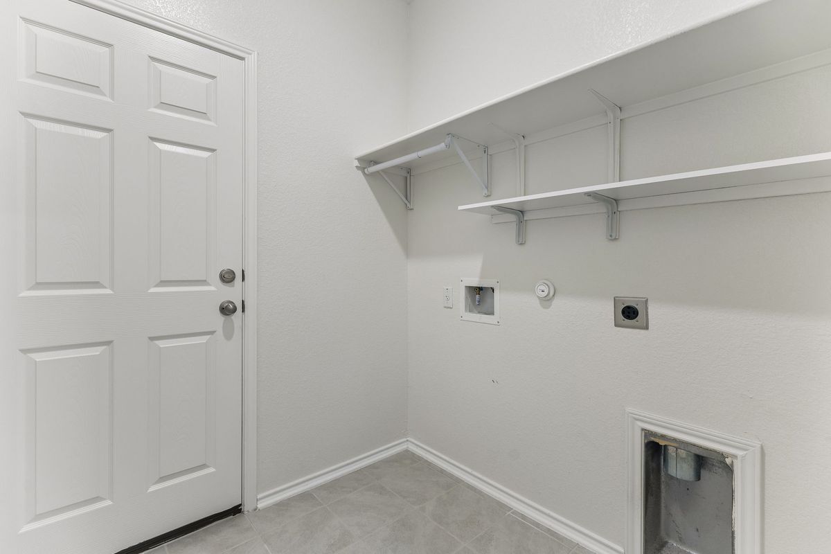 Building Photo - 4481 Acerno St