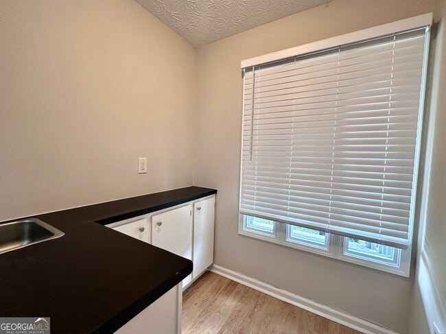 Building Photo - 1485 S Diane Ct