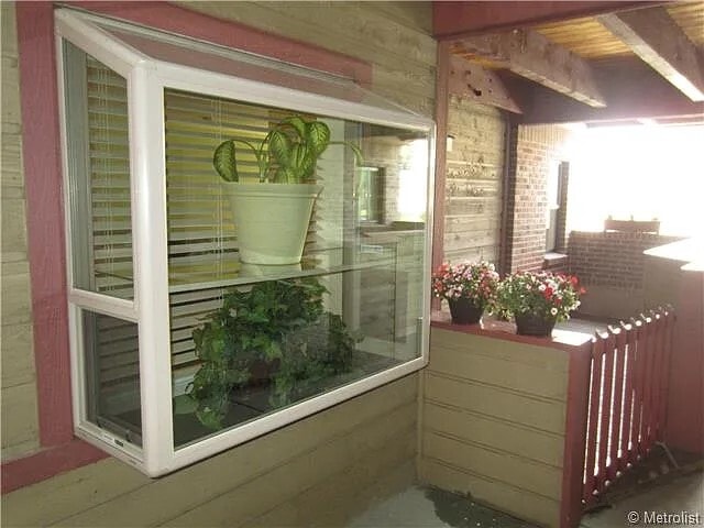 Building Photo - 8740 Corona St