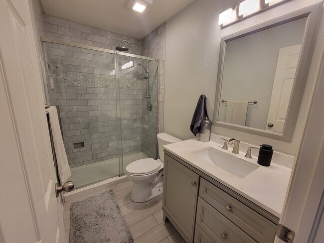 Building Photo - 2479 S Ensenada Way