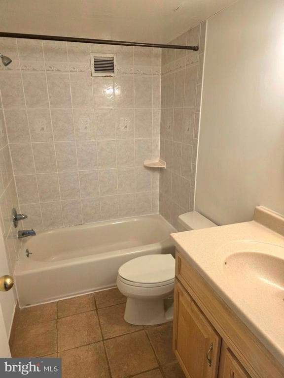 Building Photo - 1300 Army Navy Dr