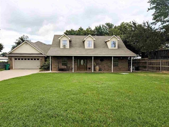 Primary Photo - 609 Shoreline Dr