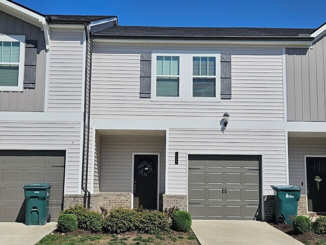 Building Photo - 1552 Olympic Ln