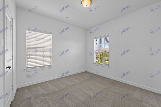 Building Photo - 3949 Cotton Gin Rd