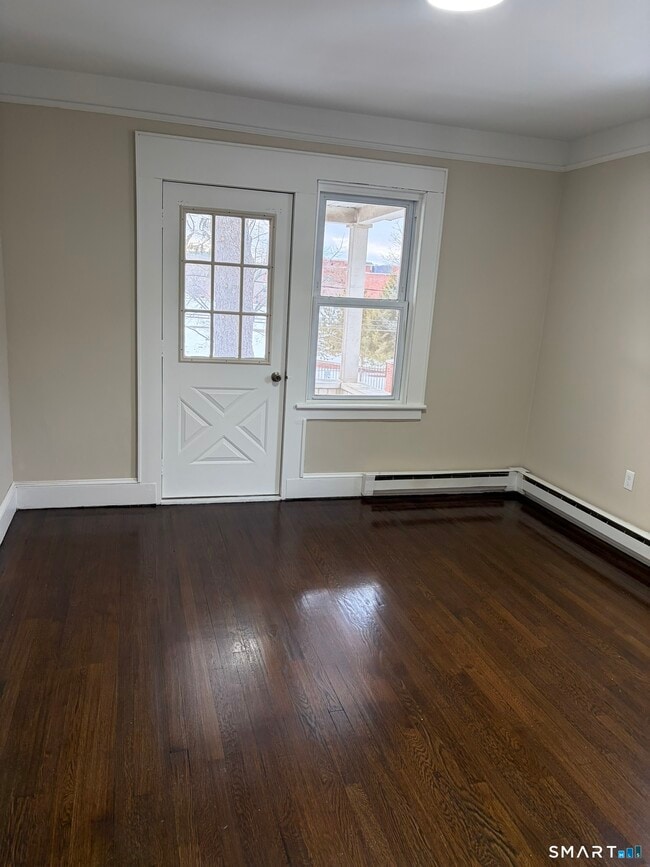 Building Photo - 35 9th Ave