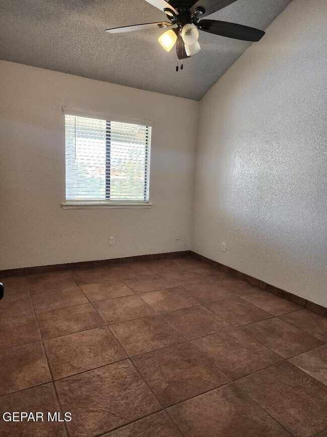 Building Photo - 11300 Crater Lake Ave