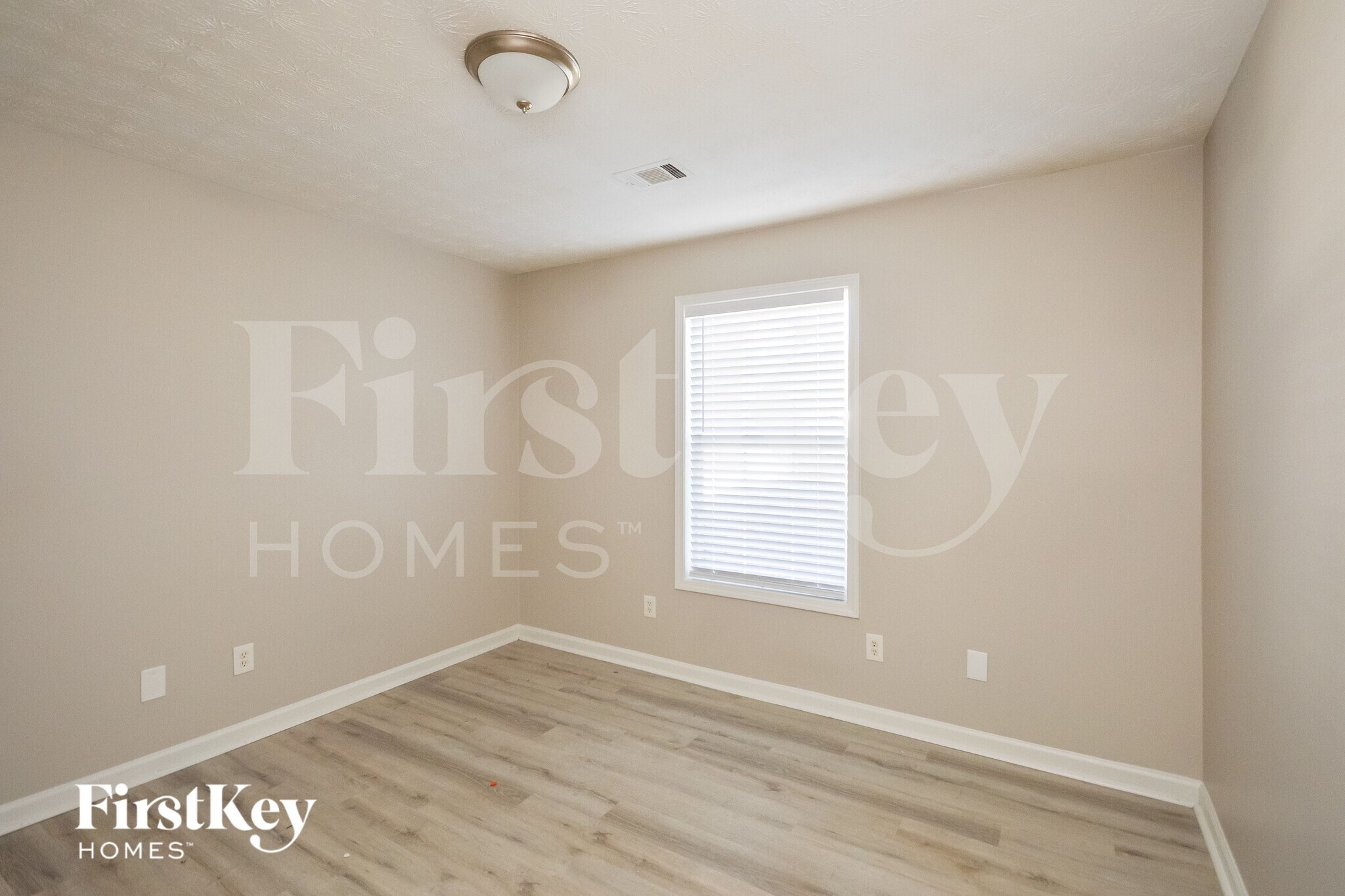 Building Photo - 145 Vinny's Way