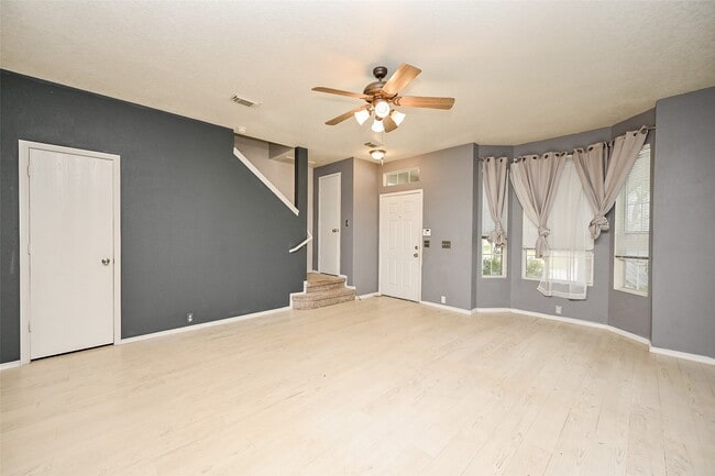 Building Photo - 23850 Pebworth Pl