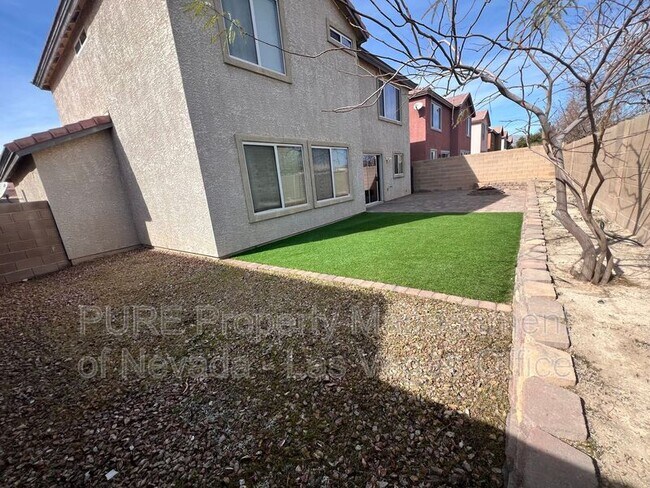 Building Photo - 5308 Las Cruces Heights St