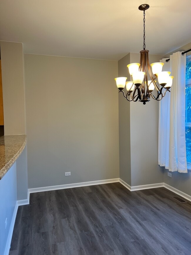 Building Photo - 705 Keystone Ln