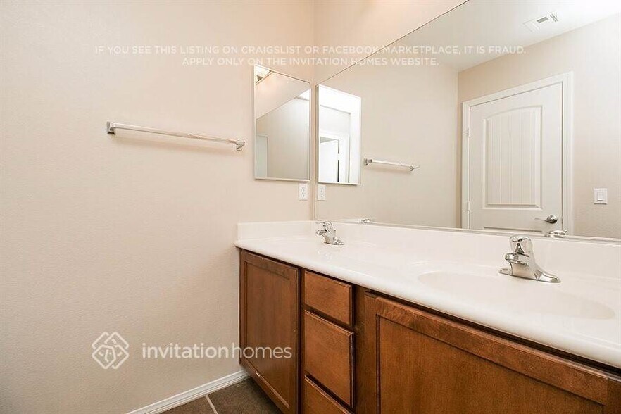 Building Photo - 6557 Grand Concourse St