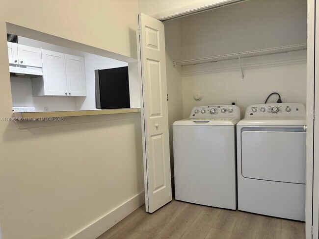 Building Photo - 4201 W McNab Rd